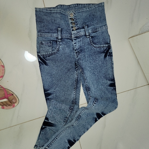 Jeans - Picture 8 of 14